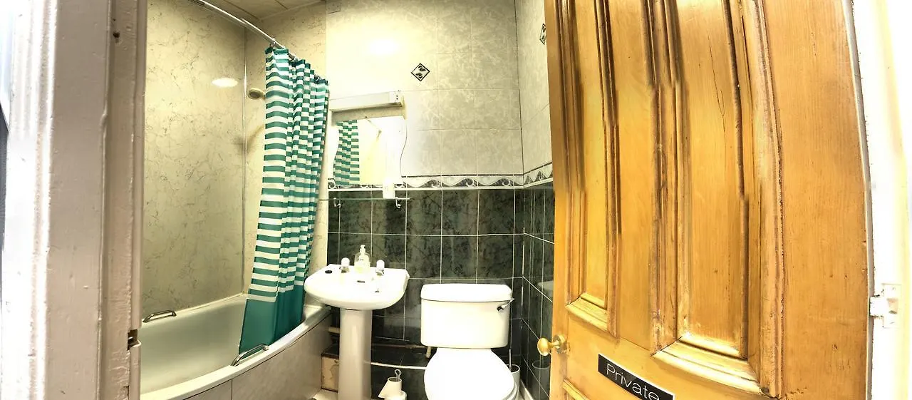 אדינבורו Cruachan Guest House בריטניה